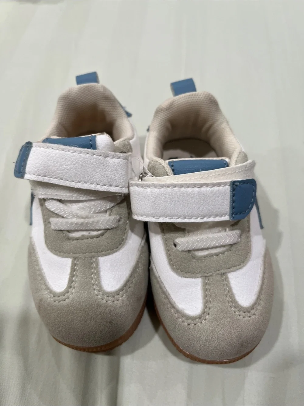 Ina White Sneakers with Blue Star and Gum Sole